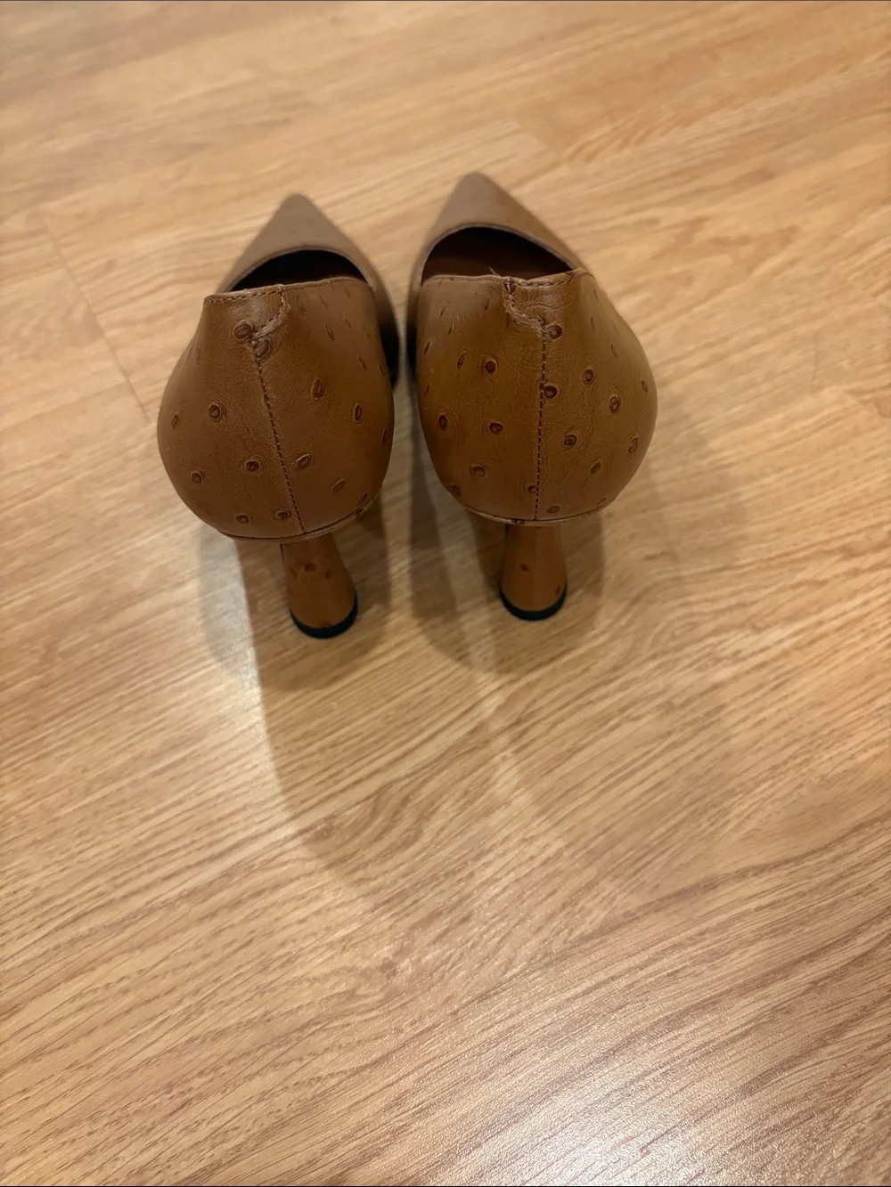 Ángel Alarcón Brown Pointed-Toe Low Heels